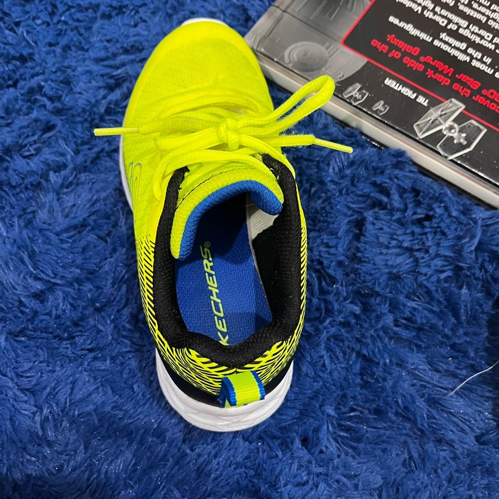 Skechers Kids' Lime Green Sneakers - Picture 5 of 11